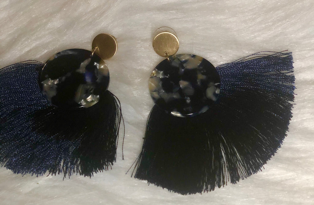 Mini Acrylic Circle Trimmed Tassel